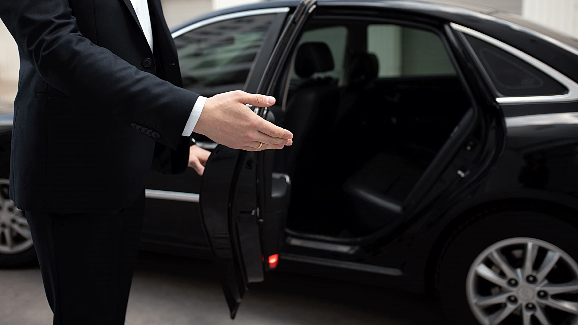 Private Chauffeur Service in Long Island